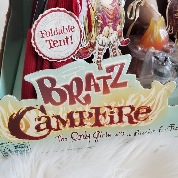 Bratz Vintage 2001 Doll Campfire Tent Set MGA Entertainment - Picture 3 of 12